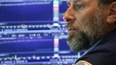 Wall Street ouvre en ordre dispersé, au lancement d'une semaine pauvre en catalyseurs