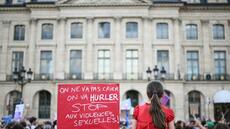 Violences sexistes et sexuelles: la loi intégrale arrive à l'Assemblée, les associations retournent dans la rue