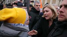 Yaël Braun-Pivet, chahutée par les agriculteurs à Paris, reçoit les syndicats
