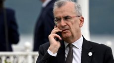 Tutelle du FMI: nous n'en sommes pas là, dit le gouverneur de la Banque de France
