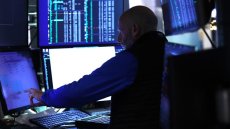 Wall Street en ordre dispersé, l'élan autour du deal entre OpenAI et AMD cale