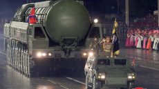 Défilé militaire à Pyongyang pour le 80e anniversaire du parti unique
