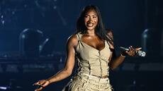 Aya Nakamura récompensée lors d'une nouvelle cérémonie musicale