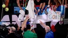 Open d'Australie: Djokovic atteint la centaine, Swiatek bataille