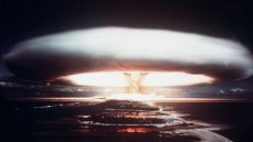 La France doit demander pardon à la Polynésie pour ses essais nucléaires, juge une commission d'enquête