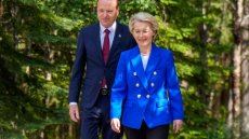 Abaisser le prix plafond sur le pétrole russe n'est plus une priorité selon von der Leyen