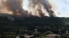 L'incendie du Var a parcouru 4.500 hectares, crainte face au mistral