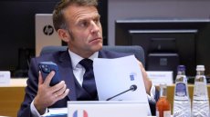 Le gouvernement acte la suspension de la réforme des retraites, son financement critiqué