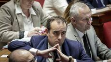 Remaniement: Lecornu prévoit un ajustement gouvernemental d'ici le 22 février