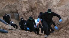 Israël mène des frappes à Gaza, accuse le Hamas d'avoir attaqué ses soldats