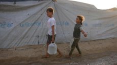 Gaza: les humanitaires prêts à livrer plus d'aide mais craignent des difficultés logistiques