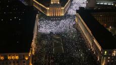 Des dizaines de milliers de manifestants réclament à nouveau le départ du gouvernement bulgare