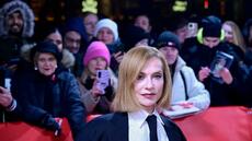 Isabelle Huppert, vampire flamboyante dans la Vienne éternelle