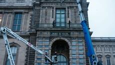 Vol au Louvre: une grille de protection installée sur la fenêtre de la galerie d'Apollon