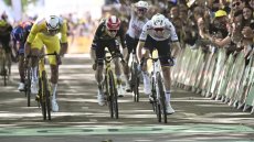Tour de France: Tadej Pogacar remporte la 4e étape à Rouen, la 100e victoire de sa carrière