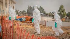Ebola en RDC: 5.000 personnels de santé supplémentaires nécessaires, selon l'OMS