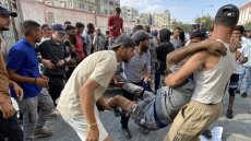 Gaza: des tirs israéliens font plus de 50 morts près d'un centre d'aide, selon les secours