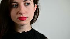 A l'approche du défilé, effervescence chez la créatrice de mode Pauline Dujancourt