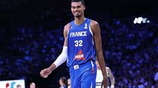 Basket: les Bleus de Wemby écrasent la Slovénie à Bercy et se rapprochent du Mondial