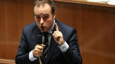 Le gouvernement soumettra en novembre la suspension de la réforme des retraites, le PS menace de censure en cas d'échec