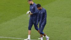 Transferts: dernières heures avant fermeture, Donnarumma et Rabiot sur le départ