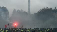 Violences contre des gilets jaunes dans un Burger King: neuf CRS jugés à Paris