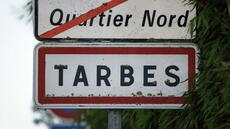 Le maire LR de Tarbes, jugé pour favoritisme, plaide des erreurs