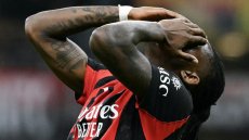 Italie: l'AC Milan contrarié par Pise