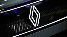 Renault désigne un directeur par intérim et revoit ses objectifs en baisse