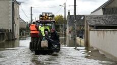 Rues inondées à Angers, les crues vont persister tout le week-end
