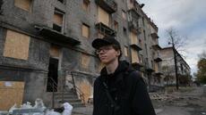 Endeuillé, isolé mais libre de rêver : être jeune en Ukraine