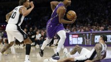 NBA: Wembanyama frustré, le Thunder battu