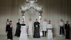 Haute couture: un hiver confortable et glamour chez Chanel