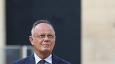 Edouard Philippe demande à Macron d'organiser une présidentielle anticipée après l'adoption du budget