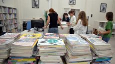 Inquiétudes sur l'avenir des manuels scolaires en Ile-de-France