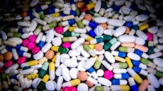 De nombreux médicaments jetés chaque semaine dans les hôpitaux, selon une enquête