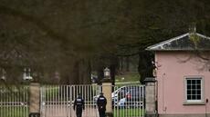 Nouvelles perquisitions chez Andrew, la monarchie britannique dans une crise sans précédent