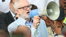 Royaume-Uni: Jeremy Corbyn lance officiellement son nouveau parti dans un paysage divisé à gauche