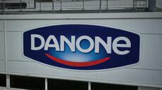 Lait infantile: Danone élargit son rappel, notamment à la France