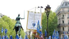 Paris: un homme en garde à vue après avoir volé l'épée d'une statue de Jeanne d'Arc