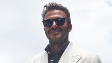Loin des terrains de foot, Beckham une icône mondiale