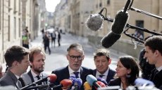 Flou sur ses intentions, Lecornu laisse les oppositions sur leur faim