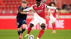 Ligue 1: Lyon costaud, Monaco s'enfonce