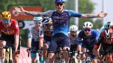 Dauphiné: Stewart, dernière escale avant la montagne