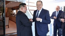 Kim assure Lavrov de son soutien inconditionnel contre l'Ukraine