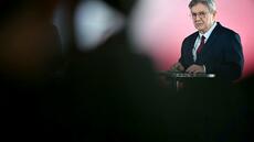 Trop haut, trop tôt ? Comment Mélenchon cherche maintenant à élargir son électorat