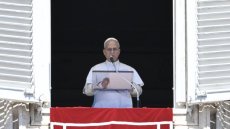 Le pape appelle à mettre un terme à la pandémie des armes