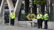 Brève comparution de l'automobiliste accusé d'avoir foncé dans la foule à Liverpool