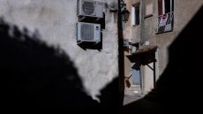 La question de la climatisation échauffe le débat politique