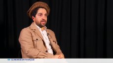 Des Afghans poursuivent le combat contre les Talibans